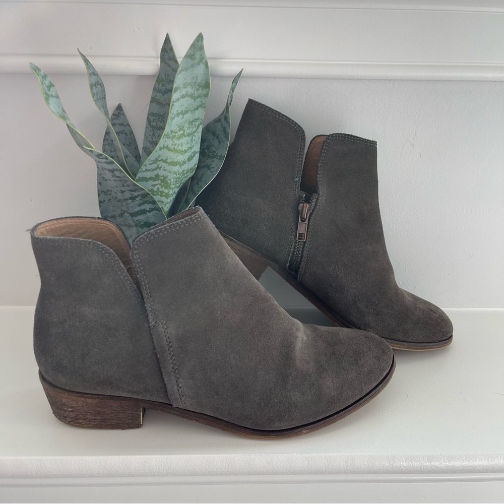 Splendid Hamptyn Suede Bootie - Picture 7 of 10
